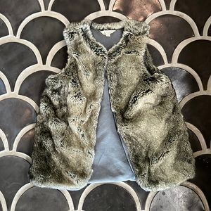 Lands end cozy Faux Fur Vest 10/12 lined Sherpa Costume